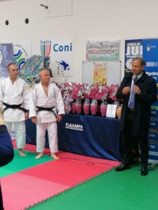 Judo Kodokan Poggiardo, lo scambio di auguri e la gara di solidarietà con “Cuore Amico” - Corriere Salentino