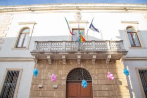 Un Kit Nascita e un caloroso benvenuto: Carmiano celebra i suoi 32 nuovi cittadini - Corriere Salentino