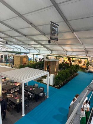 Taglio del nastro per Externa - Fiera Internazionale dell'arredo degli spazi esterni. Successo di partecipazione ed espositori - Corriere Salentino