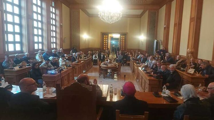 La Provincia premia 150 maestri del legno d'ulivo. Minerva: "Attraverso di voi vive l'arte, ma continua a vivere il nostro Salento" - Corriere Salentino