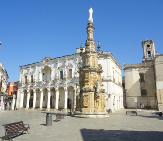 In piazza Salandra a Nardò il concerto di Orchestra del Sole e Silvia Mezzanotte