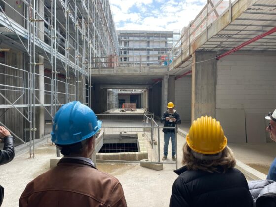 L’amministrazione in visita nell’ex Massa: “Uno spettacolo che cambierà il volto del centro, già tra un anno”. Tanti box per i commercianti - Corriere Salentino