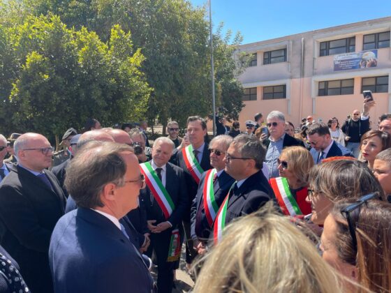 Valditara rassicura i precari: “Via libera dall’Europa all’assunzione di tutti gli idonei. Tanti investimenti nel Salento. 1,6 miliardi in Puglia” - Corriere Salentino