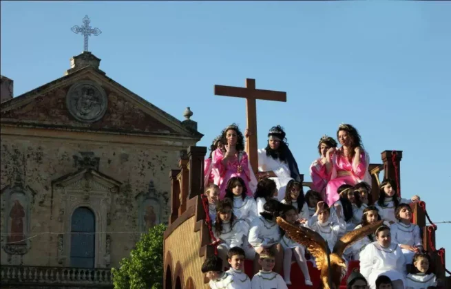 La rievocazione storica del passaggio di Sant’Elena con il “Carru ti Sant’Elena” a Galatone - Corriere Salentino