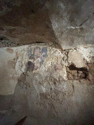 Alla scoperta del Salento: Oltre il tempo, la cripta del Crocefisso di Ugento. Viaggio nel silenzio della fede e del mistero - Corriere Salentino