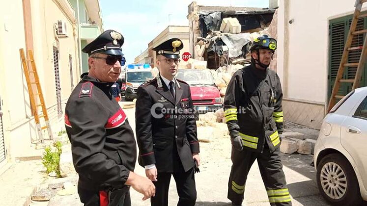 Crolla un'abitazione a Magliano, feriti alcuni operai travolti dalle macerie - Corriere Salentino