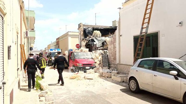 Crolla un'abitazione a Magliano, feriti alcuni operai travolti dalle macerie - Corriere Salentino