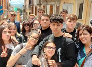 L’IIS “De Pace” di Lecce protagonista del progetto nazionale sul Divario Generazionale. Unica scuola pugliese coinvolta nel progetto