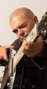 Voi" di Claudio "Brado" Buttaro, un album con al centro il Rock coraggioso e di talento - Corriere Salentino