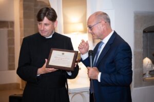 Lions Club Lecce Rudiae 33° Charter Night: cerimonia del passaggio della campana - Corriere Salentino