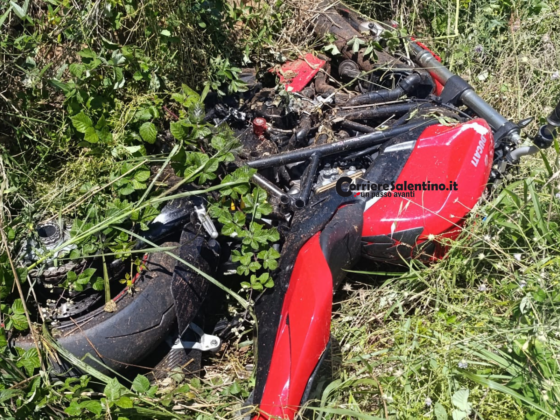 Tragico scontro sulla litoranea: muore motociclista 62enne. Si cerca l'auto con cui è avvenuto l'impatto - Corriere Salentino