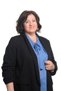 A Corsano la giunta Caracciolo è già operativa: ecco tutti i volti e le deleghe. Due donne in giunta - Corriere Salentino