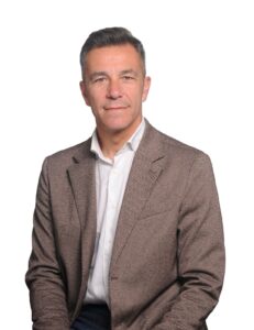 A Corsano la giunta Caracciolo è già operativa: ecco tutti i volti e le deleghe. Due donne in giunta - Corriere Salentino