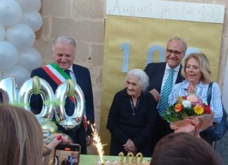 La festa a Matino per i cento anni della signora Mariangela Marrella