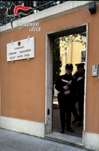 Arrestato 51enne per spaccio: guidava senza patente e con droga nascosta in auto - Corriere Salentino