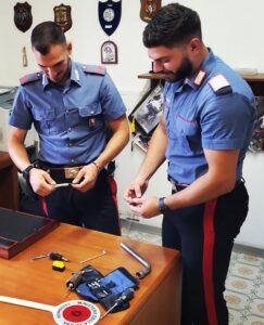 Tentano di rubare un’auto nel centro: 23enne arrestato dopo un inseguimento - Corriere Salentino