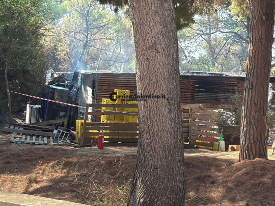 Gallipoli, fiamme ad un ristorante sul lungomare Galilei - Corriere Salentino