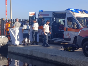 Ritrovato senza vita il turista disperso in mare a Pescoluse: il corpo a 3 miglia dalla costa - Corriere Salentino