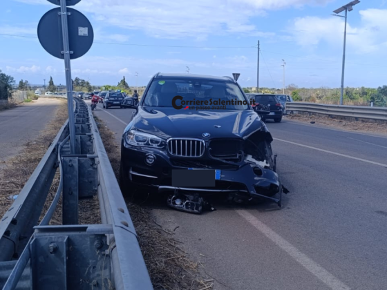 Scontro sulla via per il mare tra Suv con bimbi a bordo e un’ambulanza, ferita una soccorritrice del 118 - Corriere Salentino