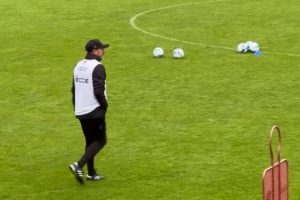 In ritiro da Bressanone, sotto la pioggia, Di Francesco prova il nuovo assetto - Corriere Salentino