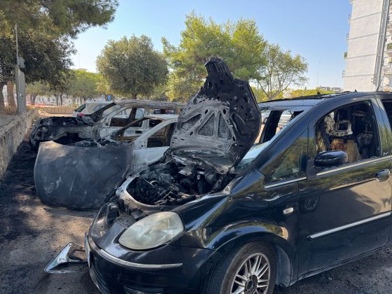Notte di fuoco: altre cinque auto incendiate, nella notte, tra Lecce e Galatone - Corriere Salentino