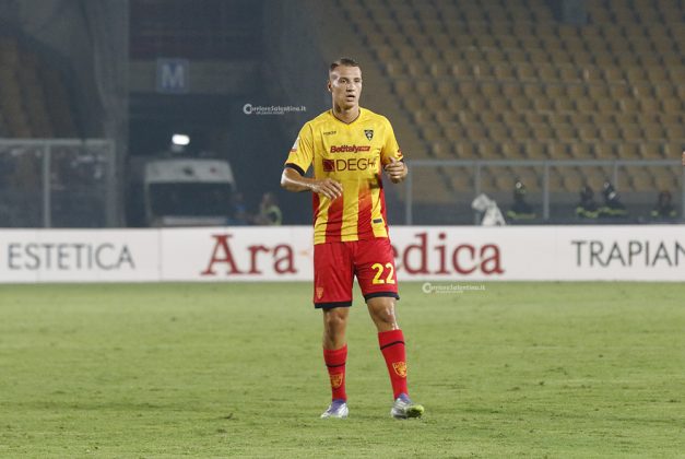 Buona la prima. Il Lecce anche se in dieci vince 2-0 contro la Juve Stabia per la Coppa Italia - Corriere Salentino