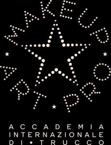 I talenti leccesi del make-up sempre più ricercati dai grandi brand. La direttrice Silvia Persica con i suoi alunni sui grandi set - Corriere Salentino