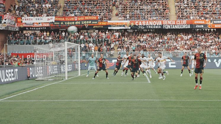 Contro il Genoa un Lecce compatto e battagliero: punto d'oro all'esordio - Corriere Salentino