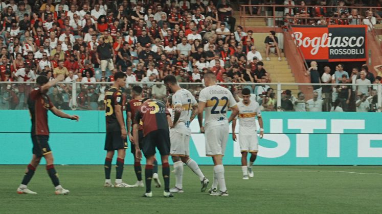 Contro il Genoa un Lecce compatto e battagliero: punto d'oro all'esordio - Corriere Salentino