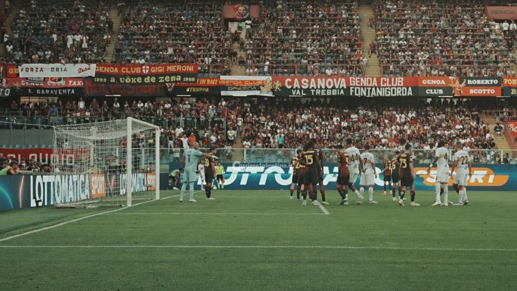 Contro il Genoa un Lecce compatto e battagliero: punto d'oro all'esordio - Corriere Salentino