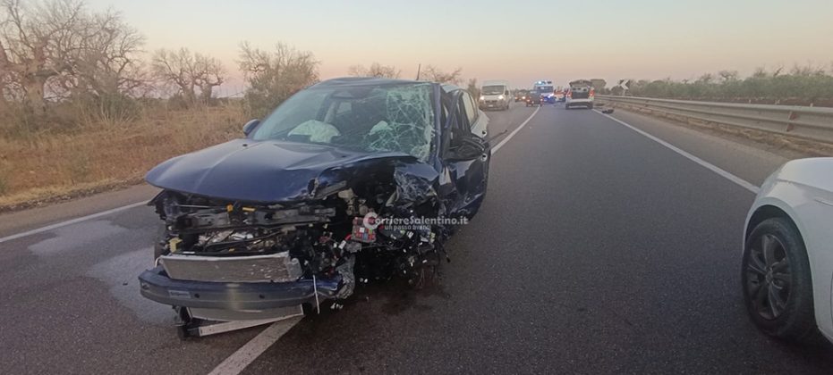 Terribile scontro frontale tra due auto sulla Statale 274, perde la vita un militare - Corriere Salentino