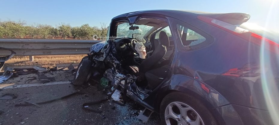 Terribile scontro frontale tra due auto sulla Statale 274, perde la vita un militare - Corriere Salentino