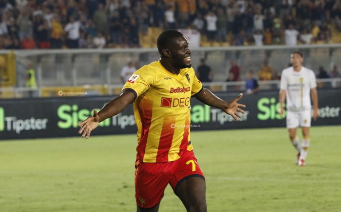 Buona la prima. Il Lecce anche se in dieci vince 2-0 contro la Juve Stabia per la Coppa Italia - Corriere Salentino