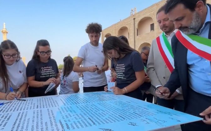 Meeting per la pace in Salento, Papa 'intensificare accoglienza' - Corriere Salentino
