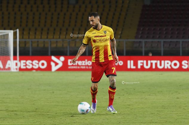 Buona la prima. Il Lecce anche se in dieci vince 2-0 contro la Juve Stabia per la Coppa Italia - Corriere Salentino