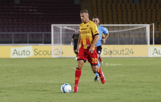 Buona la prima. Il Lecce anche se in dieci vince 2-0 contro la Juve Stabia per la Coppa Italia - Corriere Salentino