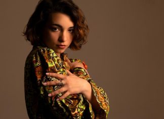 Lunedì 1 settembre la quindicesima edizione de Li Ucci Festival prosegue con la mostra ITTÙ e il concerto di Dalila Spagnolo