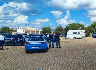 Nardò, sgomberate persone e roulotte dal parcheggio del Frascone