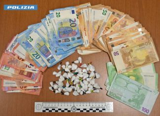 Gallipoli, se ne andavano in giro con 53 dosi di cocaina, arrestati due fratelli