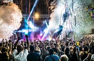 A Carpignano Salentino lo spettacolo del “Party Salento video show live”