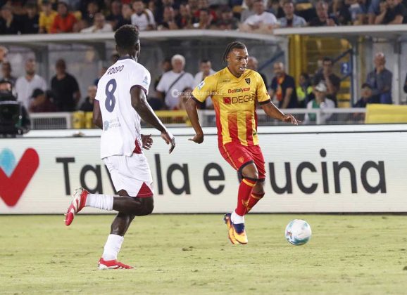 Il Lecce inciampa anche contro il Cagliari. 1-2 al Via del Mare - Corriere Salentino