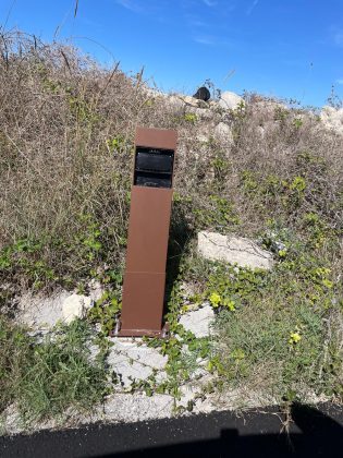 Lecce, vandalizzate le paline stradali nei pressi del parco archeologico di Rudiae - Corriere Salentino