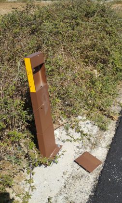 Lecce, vandalizzate le paline stradali nei pressi del parco archeologico di Rudiae - Corriere Salentino