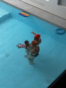 Alessandra Amoroso e la scelta dell’osteopatia per la sua piccola. Lecce, Check-Up Centre diventa punto di riferimento per mamme, papà ed educatori - Corriere Salentino