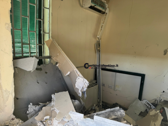 Boato nella notte a Frigole: banda di malviventi fa esplodere il bancomat - Corriere Salentino