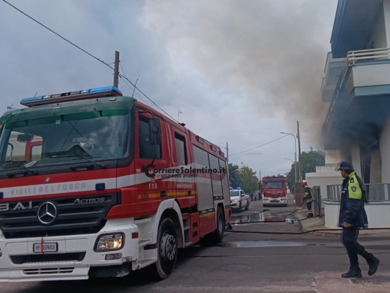 Incendio in un’abitazione a due piani: famiglia salva, fiamme partite dal garage - Corriere Salentino