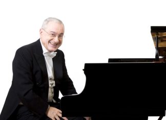 Per I Concerti del Chiostro Michele Campanella venerdì 17 ottobre a Galatina e Richard Galliano mercoledì 22 a Cutrofiano