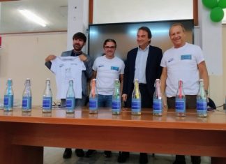 Da Durazzo messaggi di pace, in bottiglia, rivolti agli studenti di Otranto