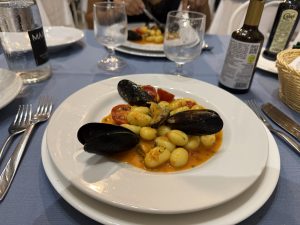 I paesaggi mozzafiato delle Terme di Santa Cesarea, tra percorsi benessere, piscina sulfurea e piatti che viziano il palato - Corriere Salentino