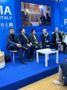 Arrivi e presenze nei primi 8 mesi di quest’anno: Melendugno conquista il terzo posto della classifica regionale con + 11 per cento di arrivi e presenze - Corriere Salentino